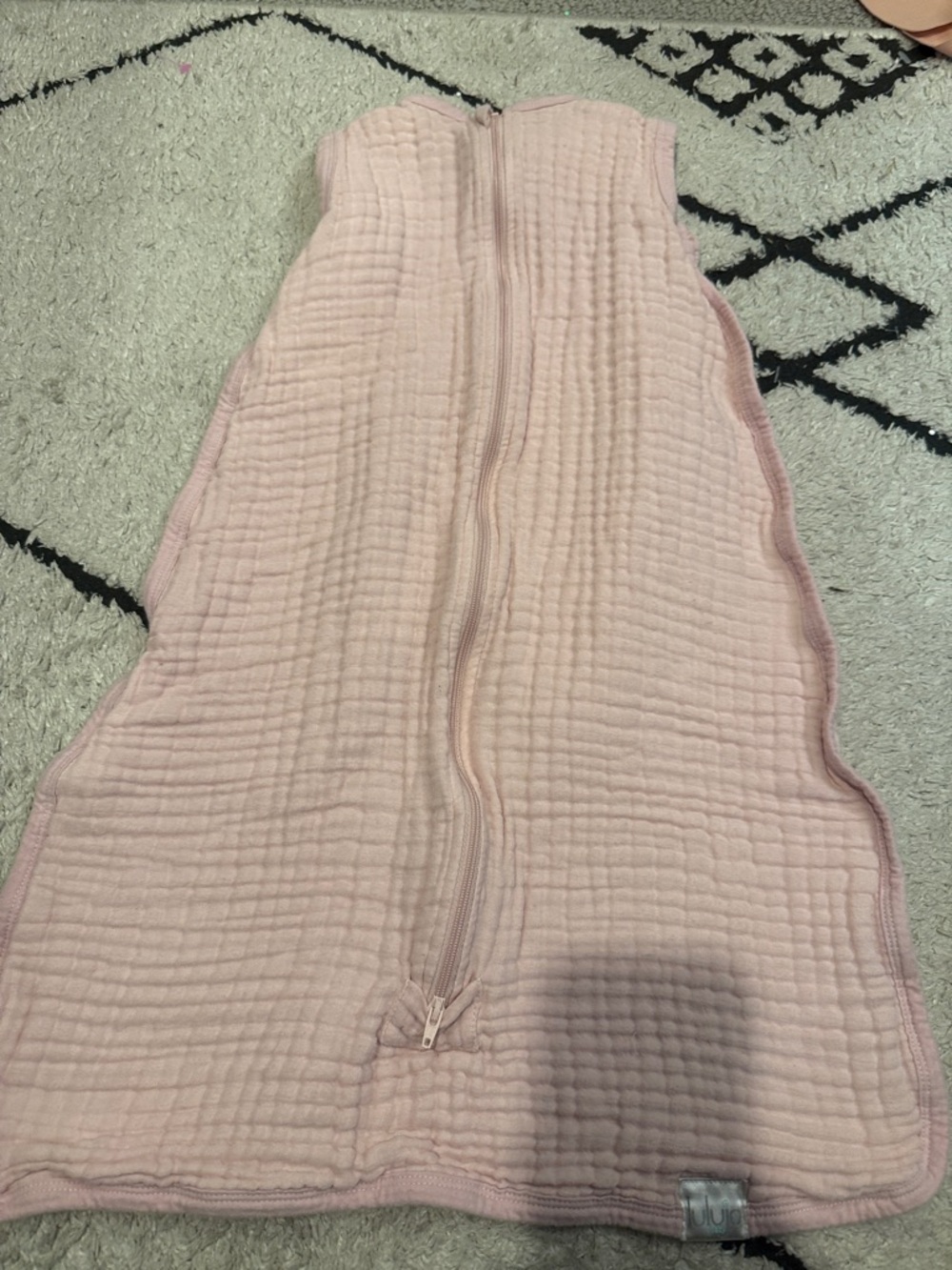 lulujo 0-6 m Baby Muslin Zip Sleeping Sack - Light Pink